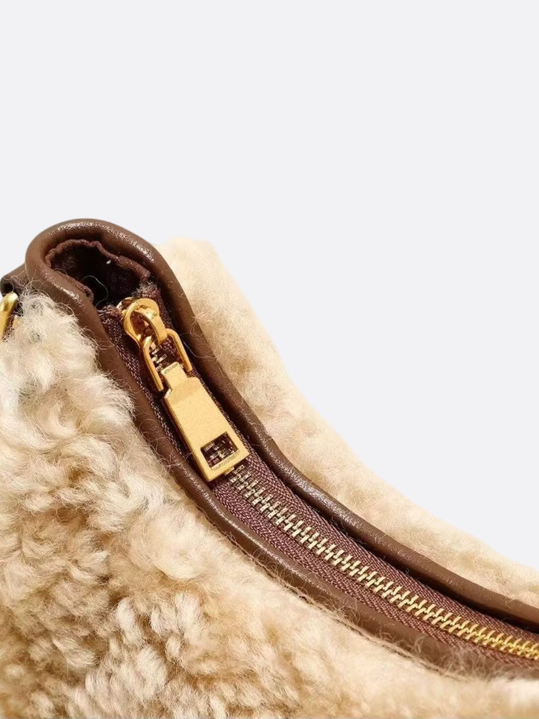 Sac bandoulière en moumoute